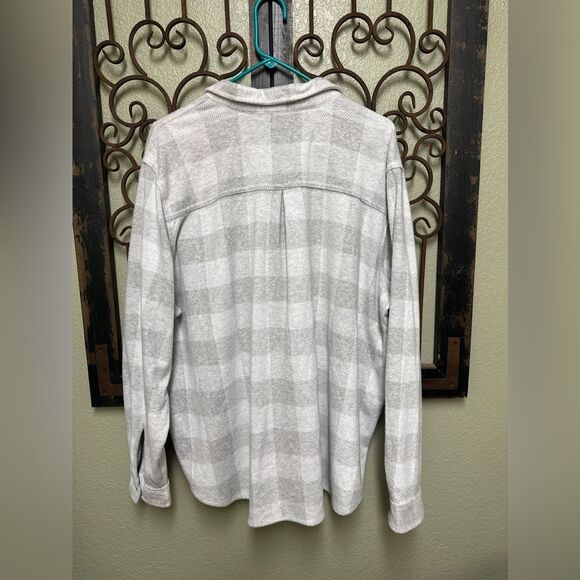 Maurices button down checker top - Picture 2 of 4